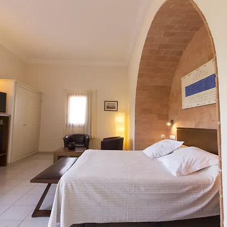 Hotel Cal Naudi 4*