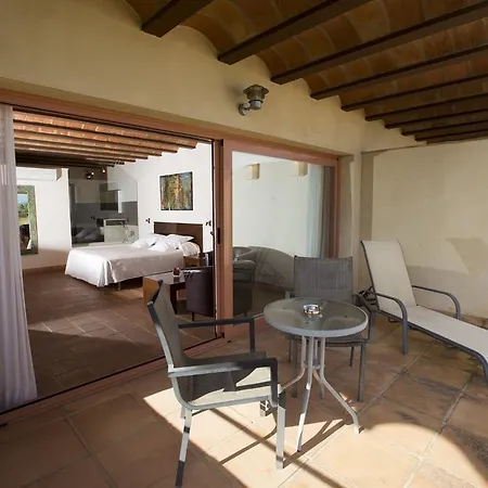 Cal Naudi Hotel