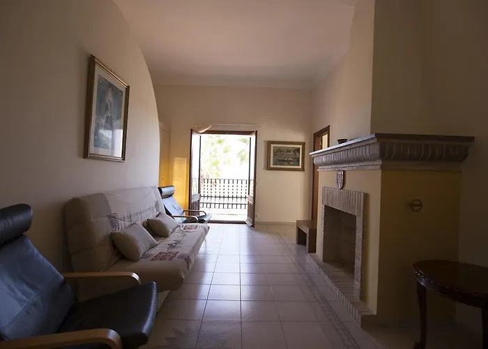 فندق Cal Naudi 4*
